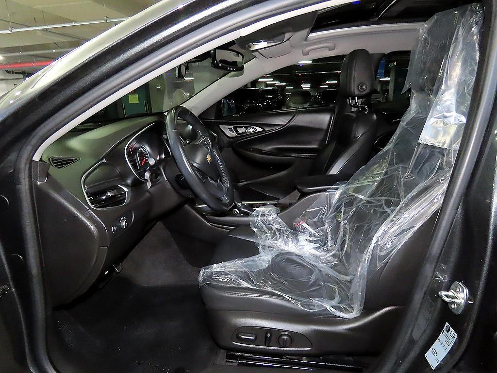 Chevrolet Malibu - Vista 6