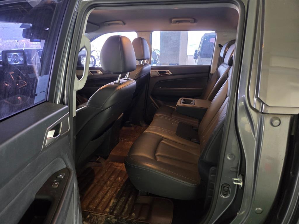 Ssangyong Rexton - Vista 7