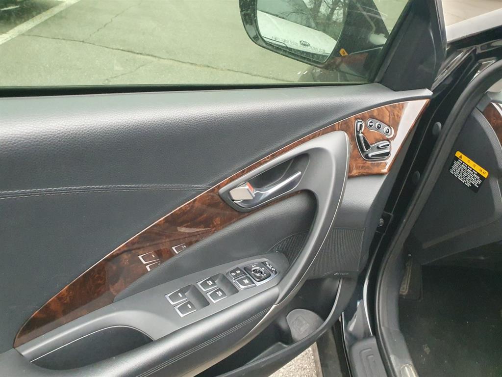 HYUNDAI Aslan - Vista 5