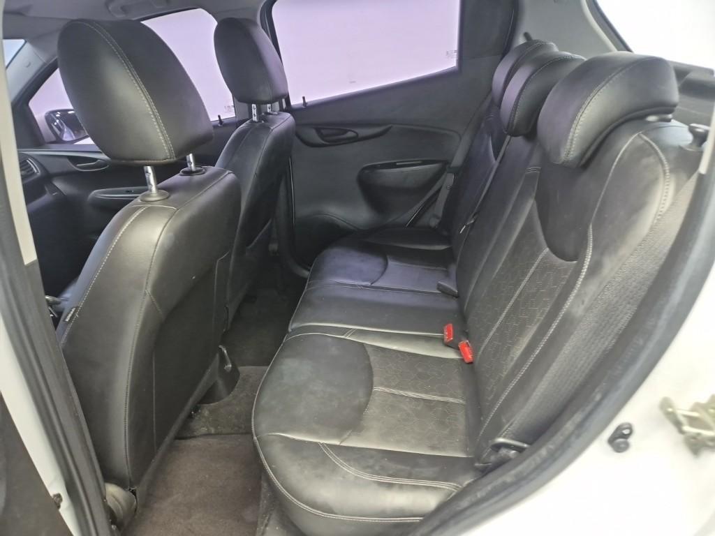 Chevrolet Spark - Vista 12