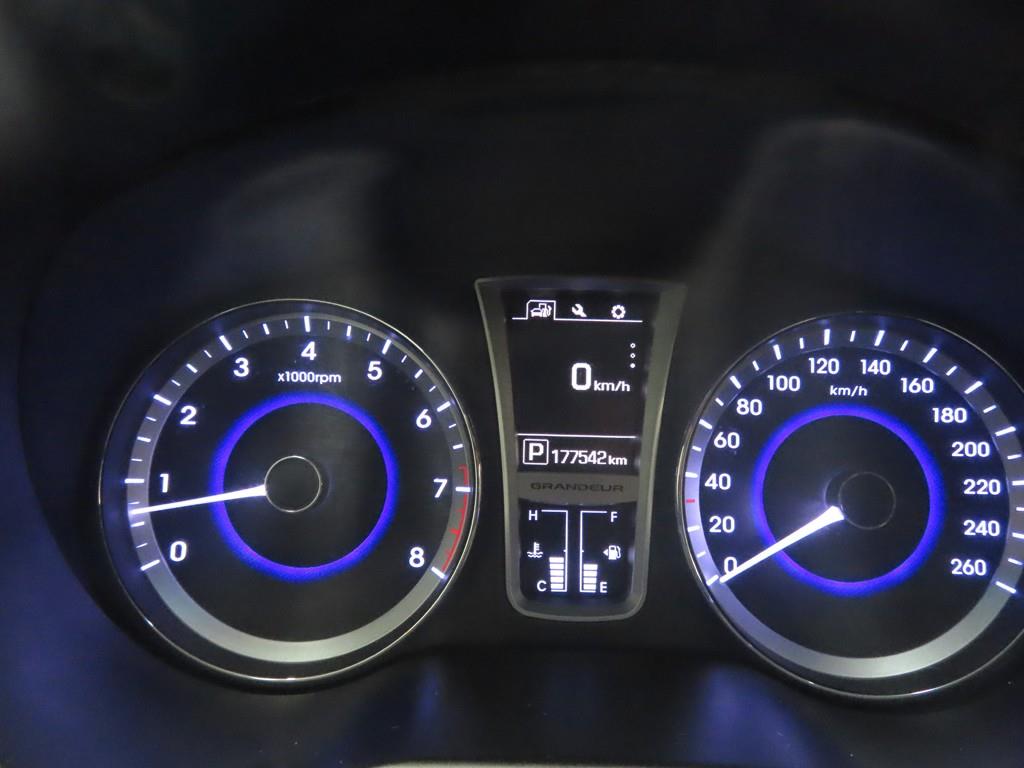 HYUNDAI Grandeur - Vista 8