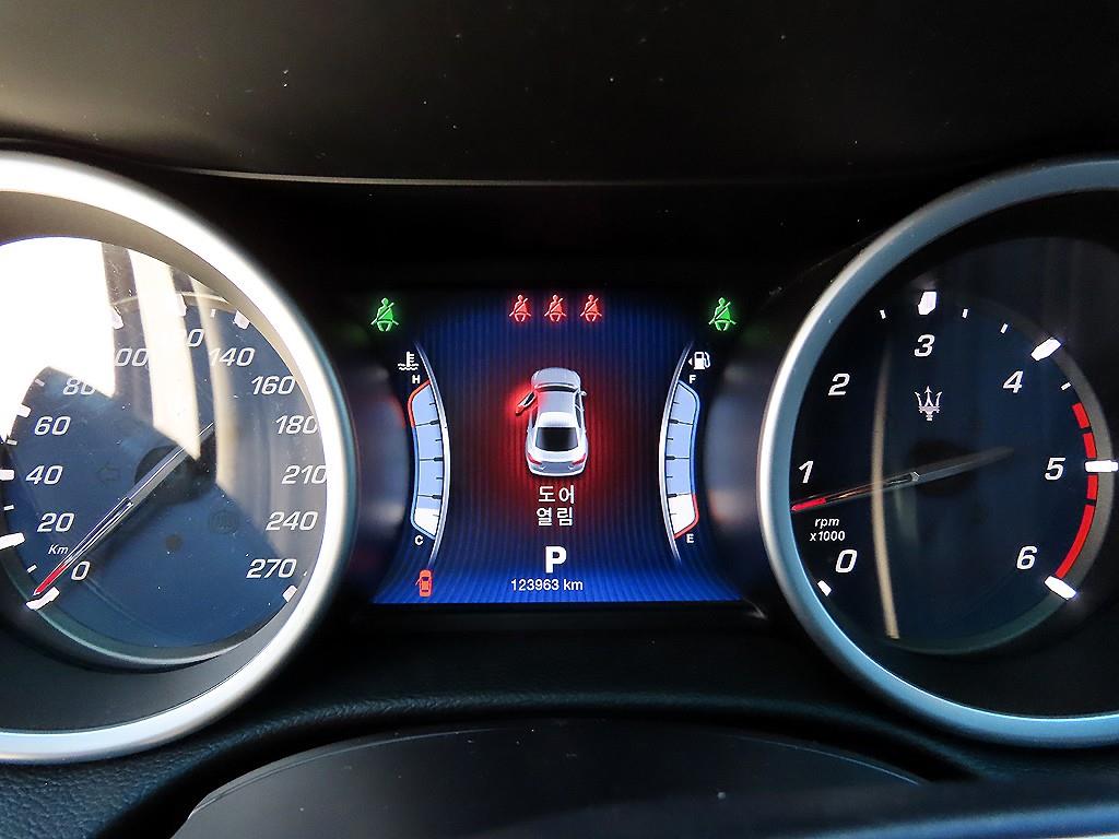 Maserati Ghibli - Vista 9