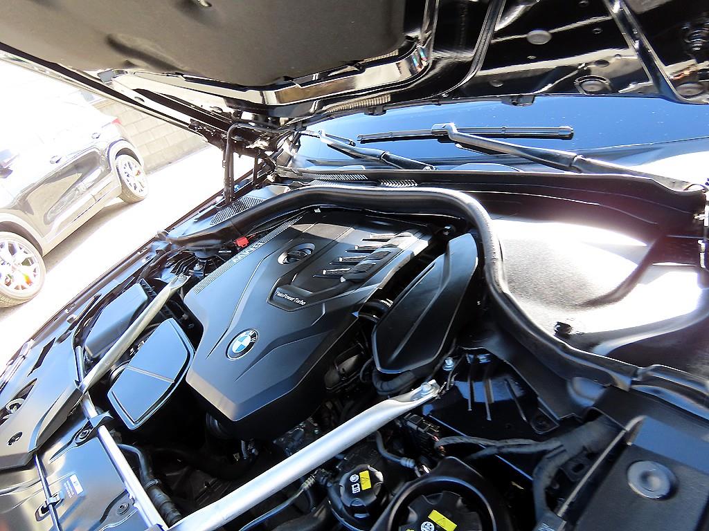 BMW 5 Series 2022 Negro - Importación desde Corea - HF Imports Iquique - Foto 19