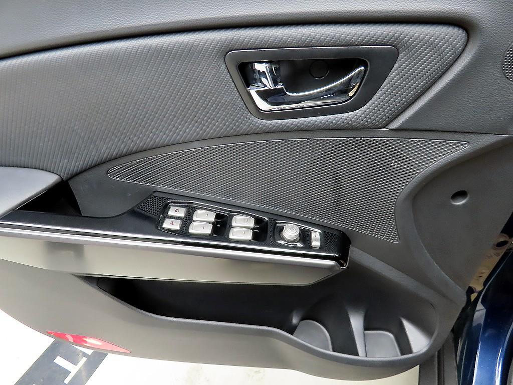 Ssangyong Tivoli - Vista 11