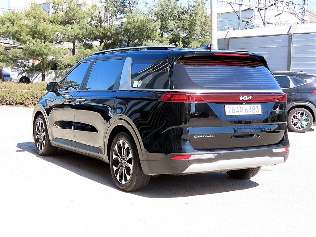 KIA Carnival - Vista 3