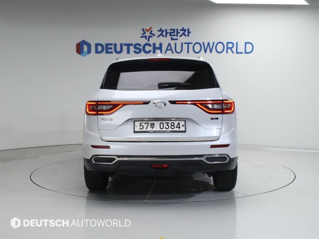 SAMSUNG QM6 - Vista 4