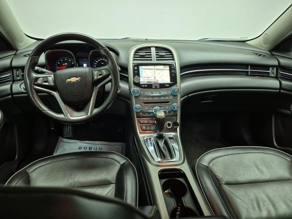 Chevrolet Malibu - Vista 7