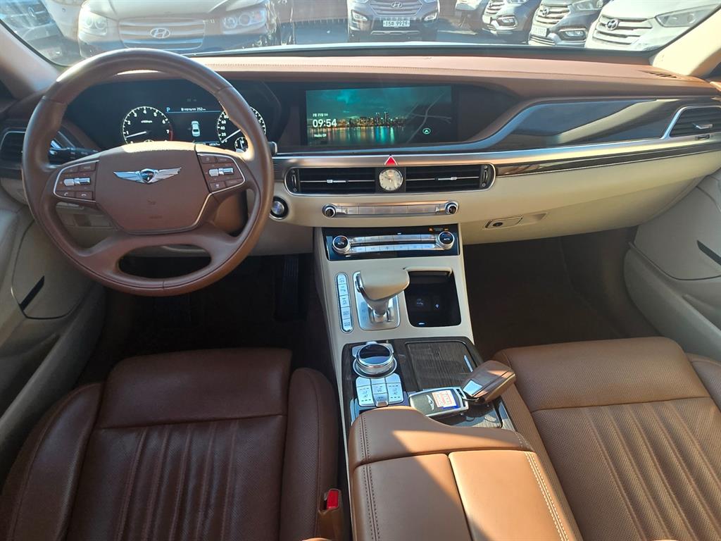 Genesis G90 - Vista 6