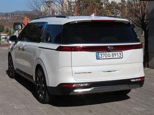 KIA Carnival - Vista 8