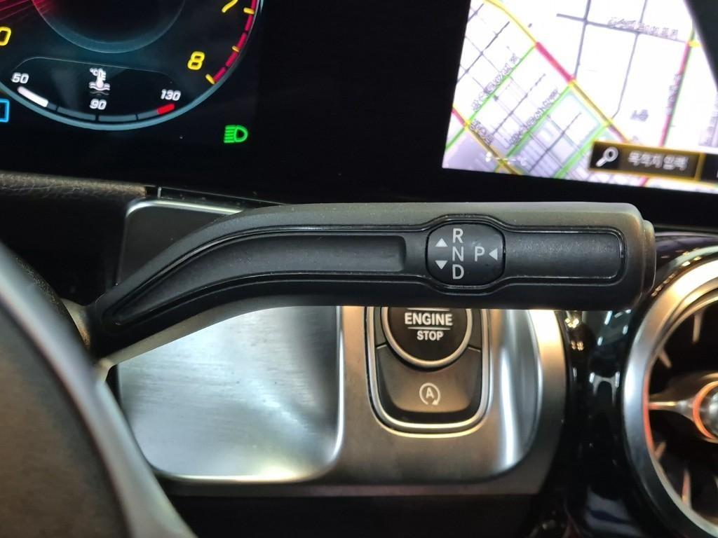 Mercedes Benz GLB Class - Vista 8