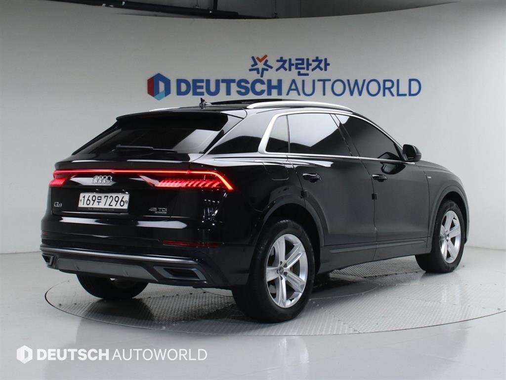 Audi Q8 - Vista 4