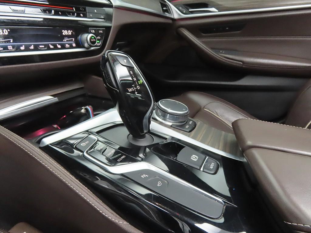 BMW 5 Series - Vista 11