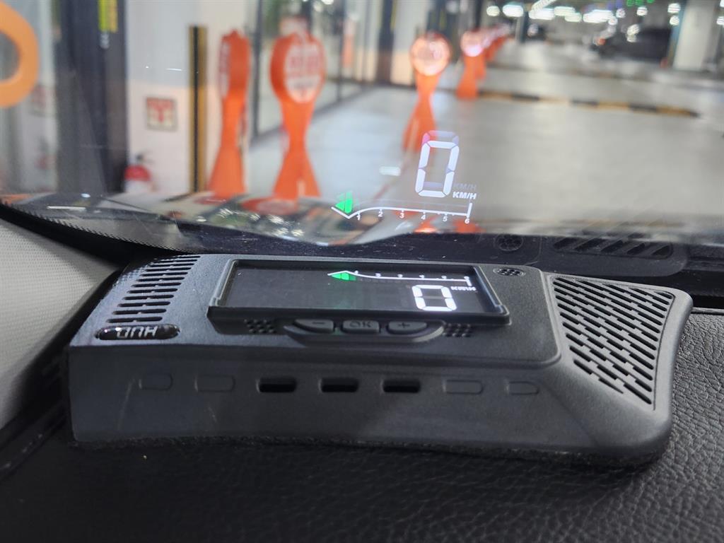 Chevrolet Trax 2018 Gris - Importación desde Corea - HF Imports Iquique - Foto 16