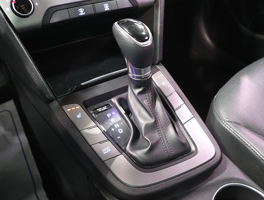 HYUNDAI Avante 2017 Blanco - Importación desde Corea - HF Imports Iquique - Foto 14