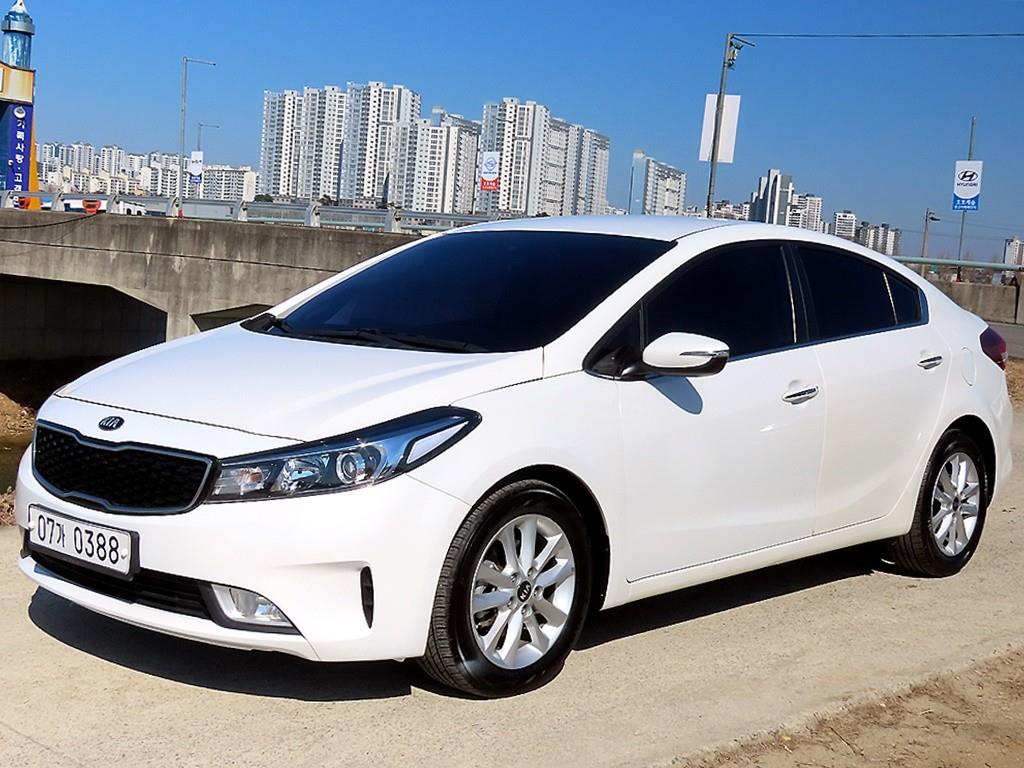KIA K3 - Vista 2