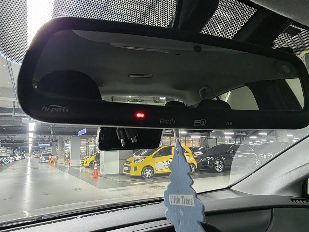 Toyota Prius 2017 Blanco - Importación desde Corea - HF Imports Iquique - Foto 18