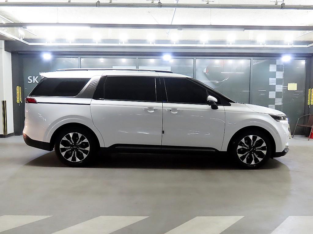 KIA Carnival - Vista 3