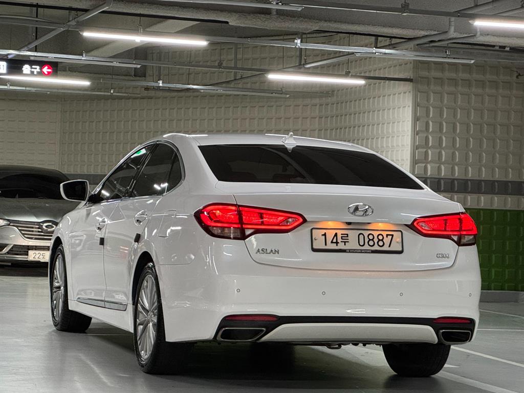 HYUNDAI Aslan - Vista 4