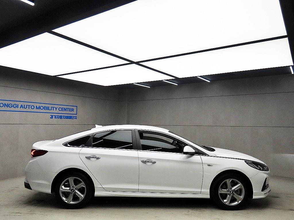 HYUNDAI Sonata - Vista 2