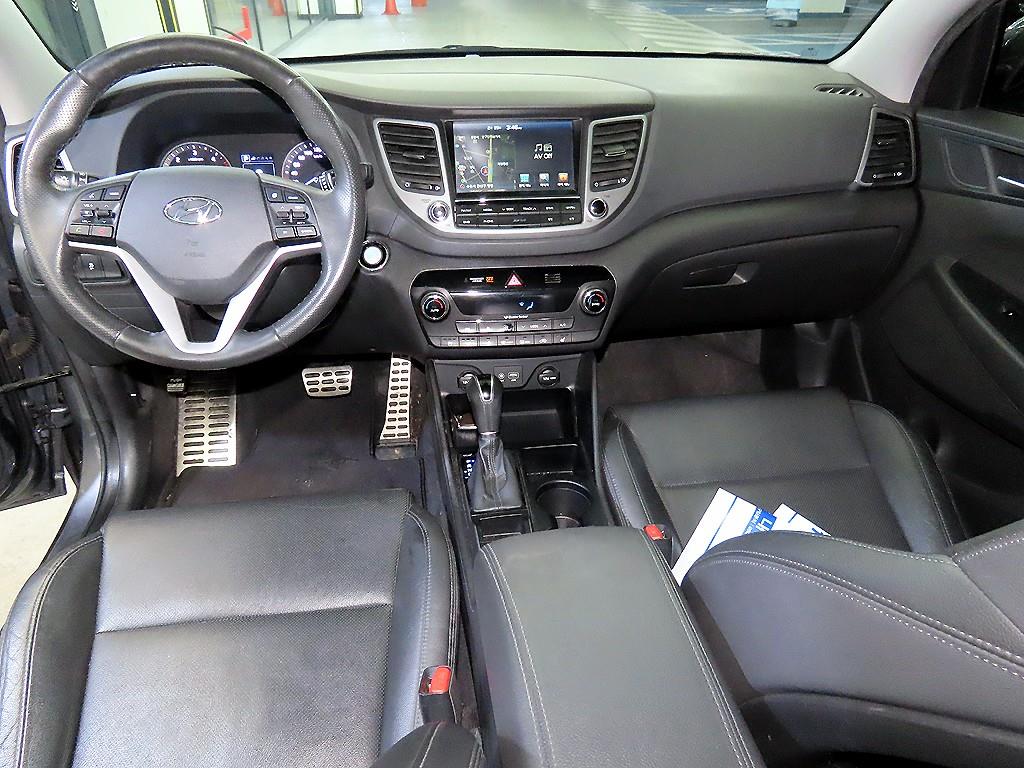 HYUNDAI Tucson - Vista 10