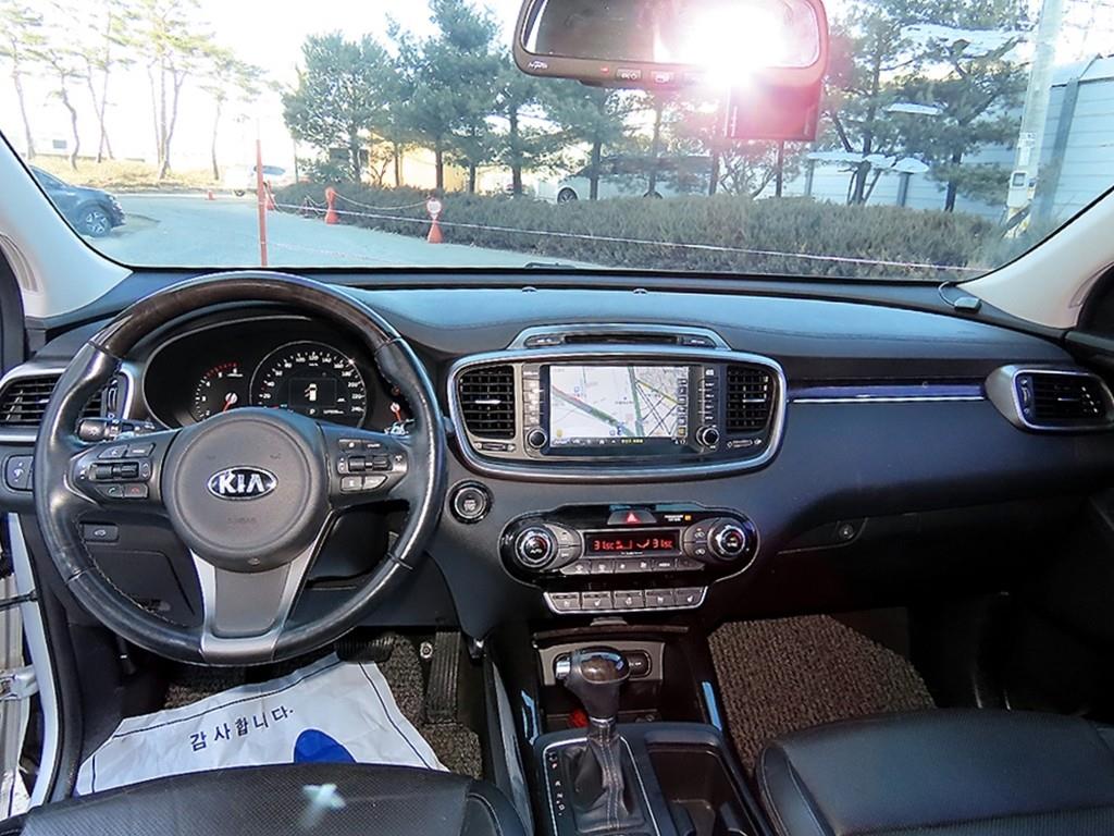 KIA Sorento - Vista 7