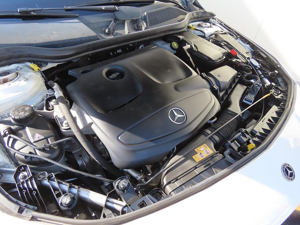 Mercedes Benz CLA Class 2018 Blanco - Importación desde Corea - HF Imports Iquique - Foto 19