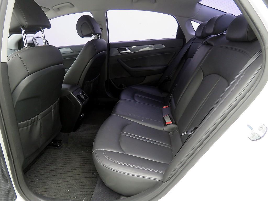 HYUNDAI Sonata - Vista 6