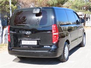 HYUNDAI Starex - Vista 6