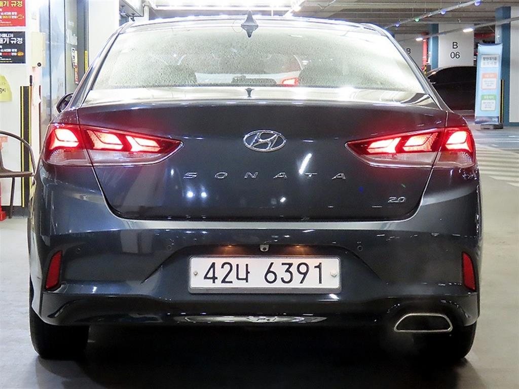 HYUNDAI Sonata - Vista 5