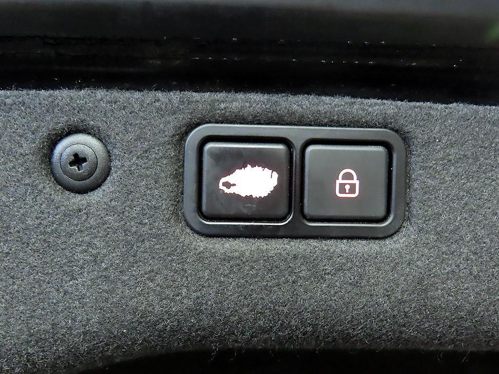 HYUNDAI Equus 2012 Negro - Importación desde Corea - HF Imports Iquique - Foto 18