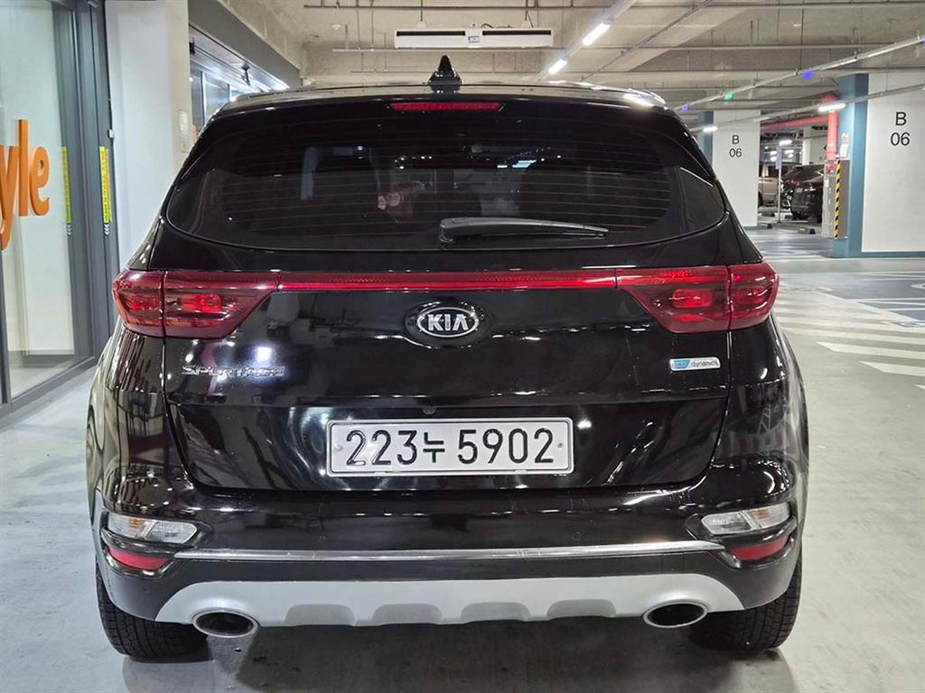 KIA Sportage - Vista 5