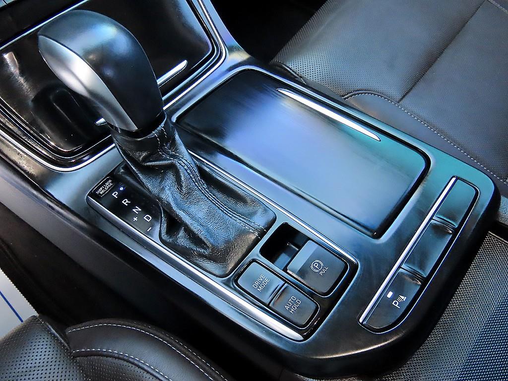 HYUNDAI Grandeur - Vista 10