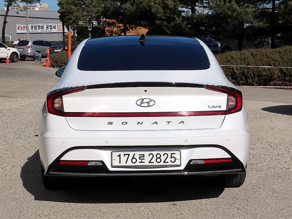 HYUNDAI Sonata - Vista 4