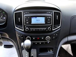 HYUNDAI Starex - Vista 6