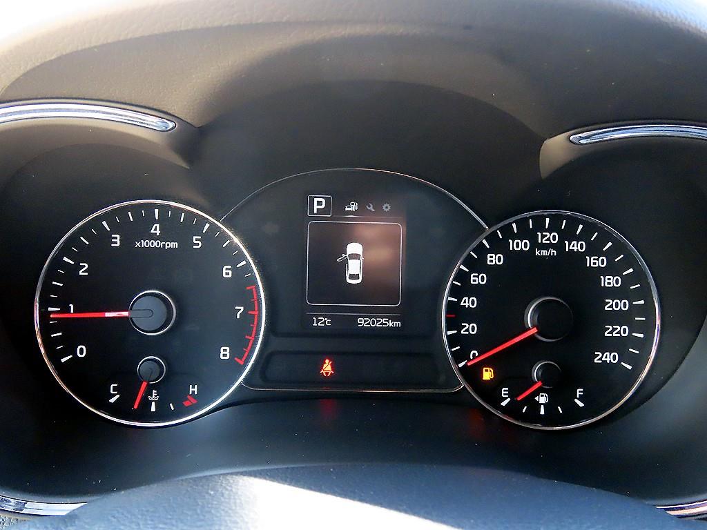 KIA K3 - Vista 8