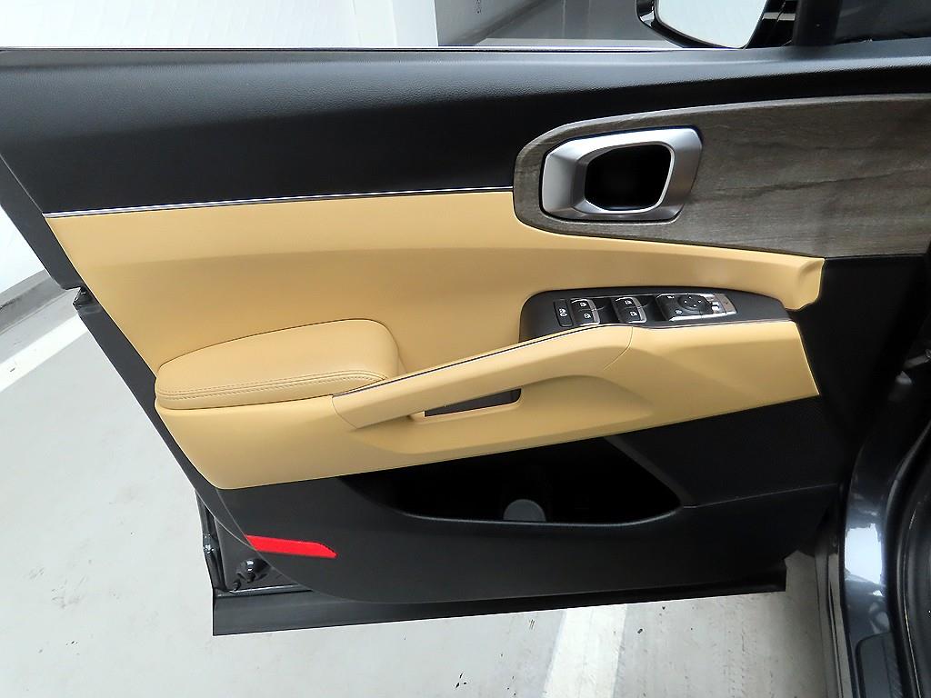 KIA Sorento - Vista 11