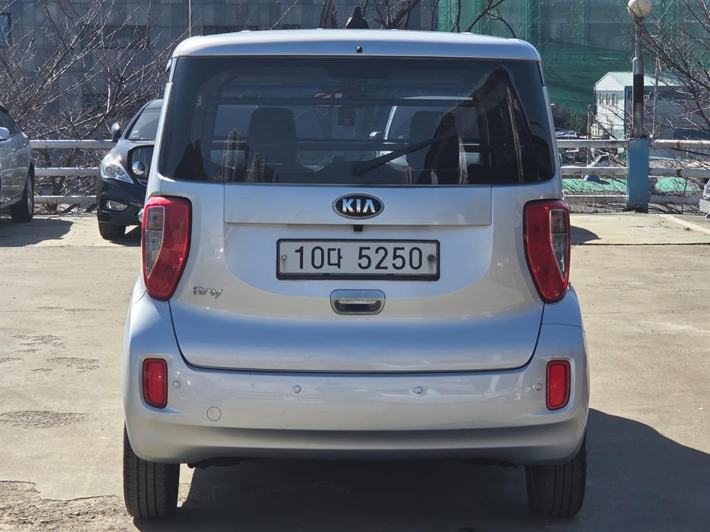 KIA Ray - Vista 3