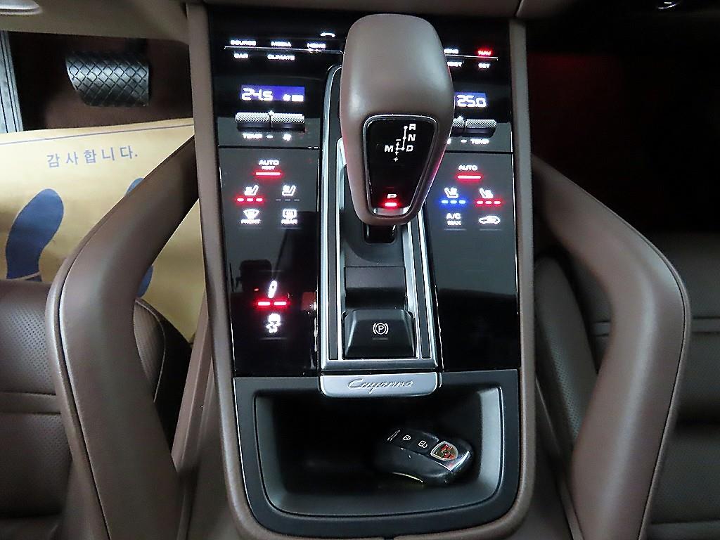 Porsche Cayenne - Vista 10