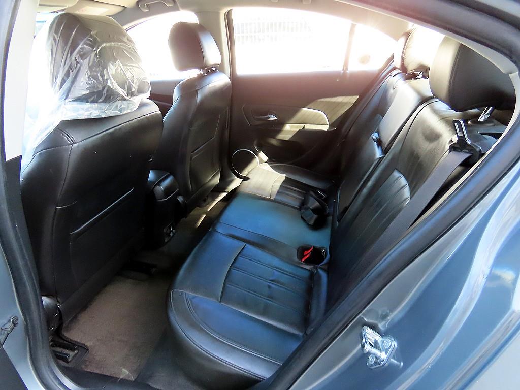 Chevrolet Cruise - Vista 6