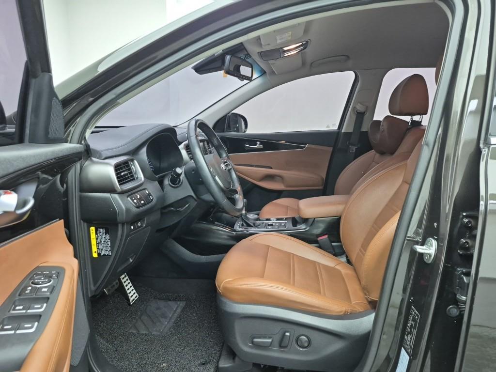 KIA Sorento - Vista 11