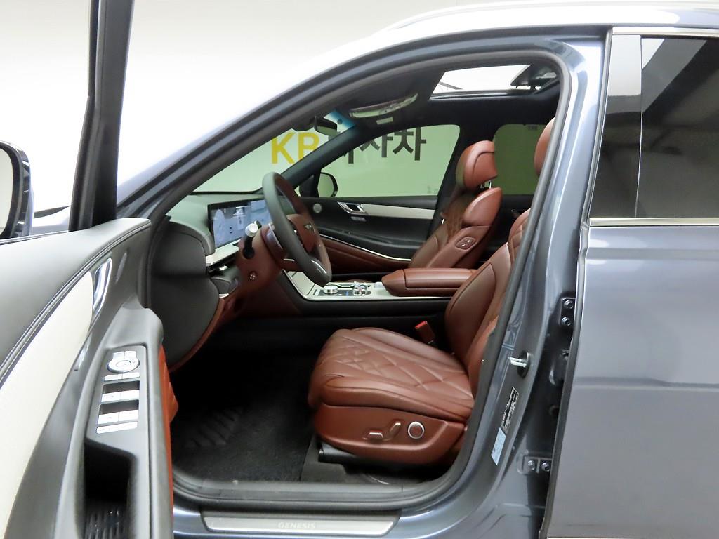 Genesis GV80 - Vista 11