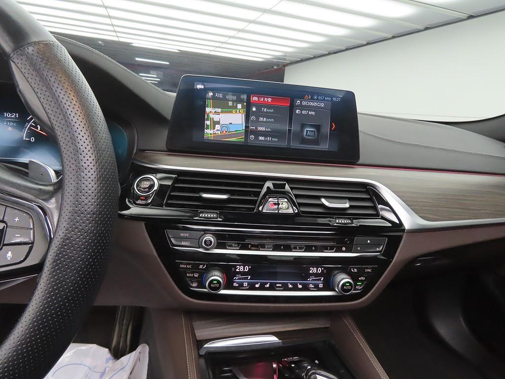 BMW 5 Series - Vista 10