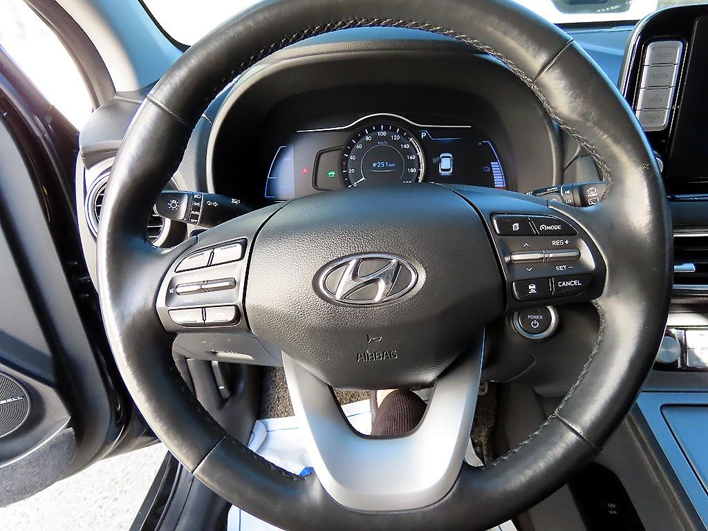 HYUNDAI Kona - Vista 8