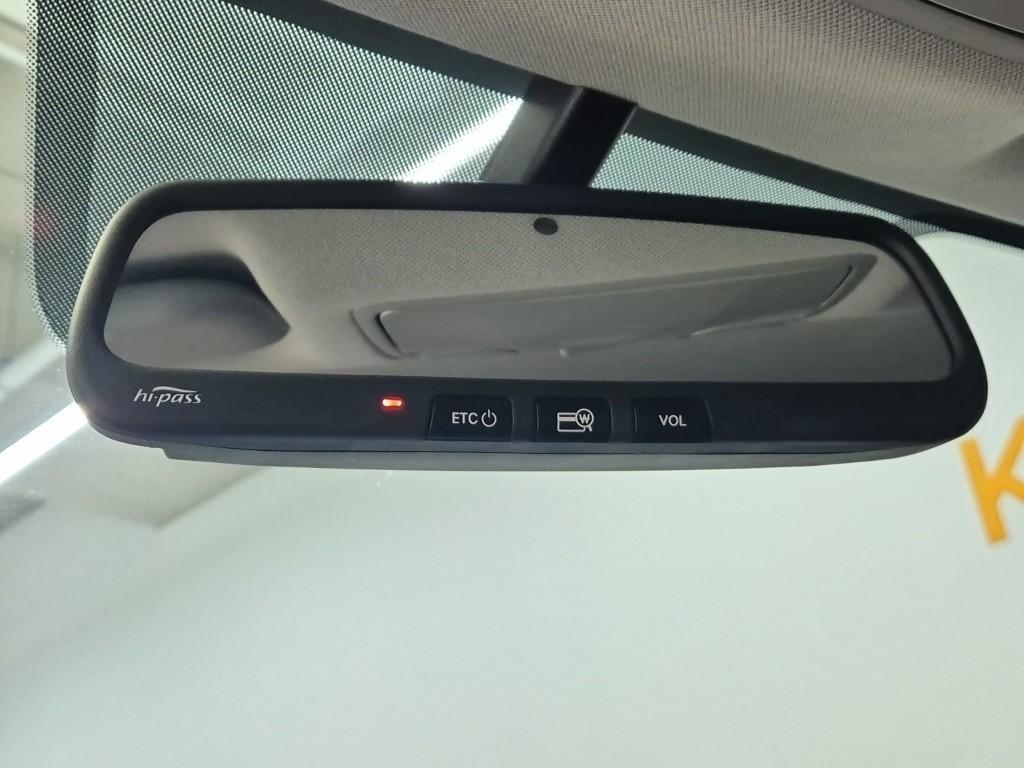 HYUNDAI Avante 2017 Blanco - Importación desde Corea - HF Imports Iquique - Foto 15