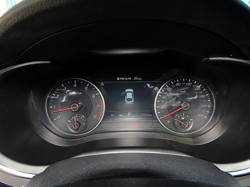 KIA Stinger - Vista 9