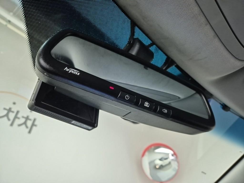 Ssangyong Tivoli 2016 Blanco - Importación desde Corea - HF Imports Iquique - Foto 14