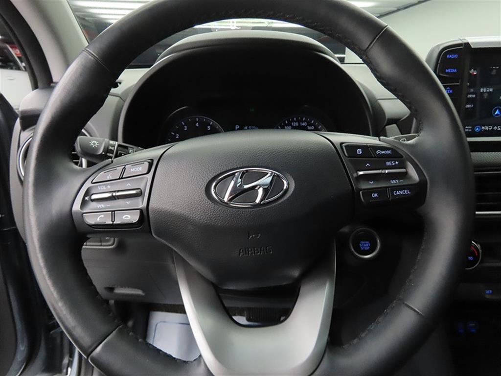 HYUNDAI Kona - Vista 8