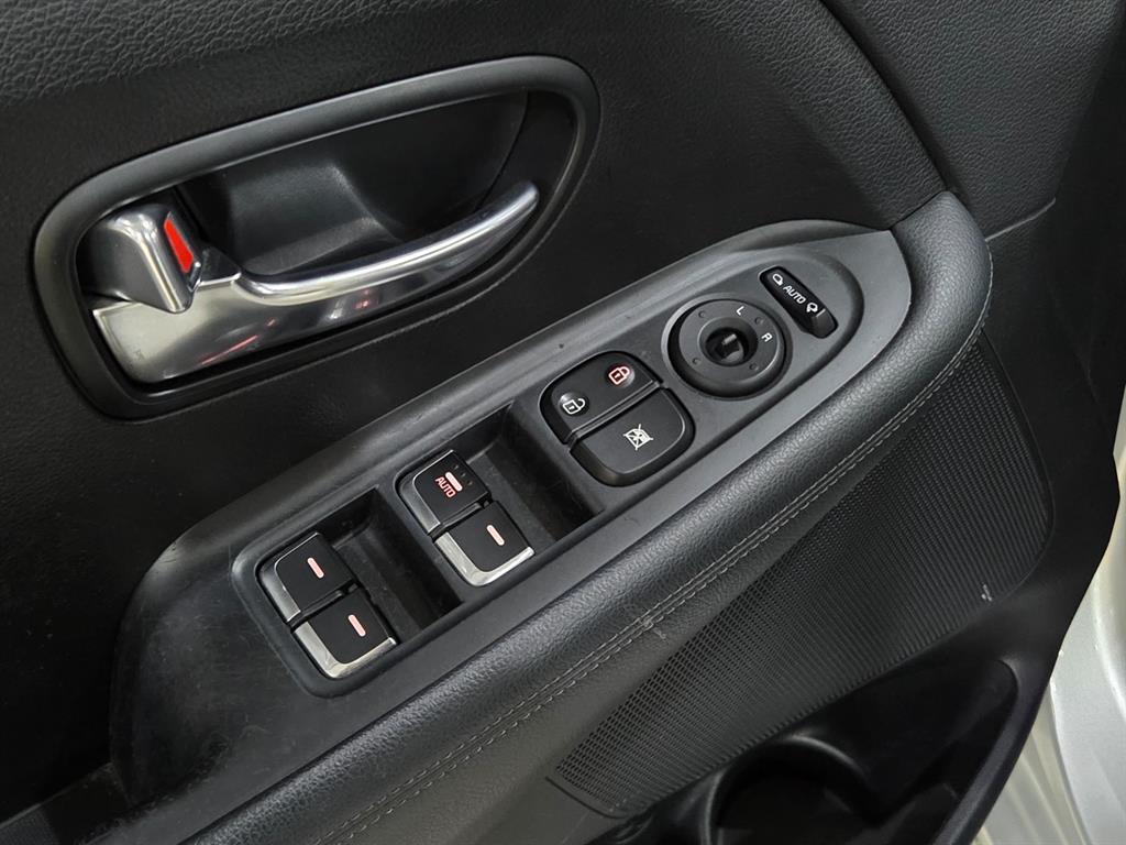 KIA Carens 2014 Plateado - Importación desde Corea - HF Imports Iquique - Foto 15