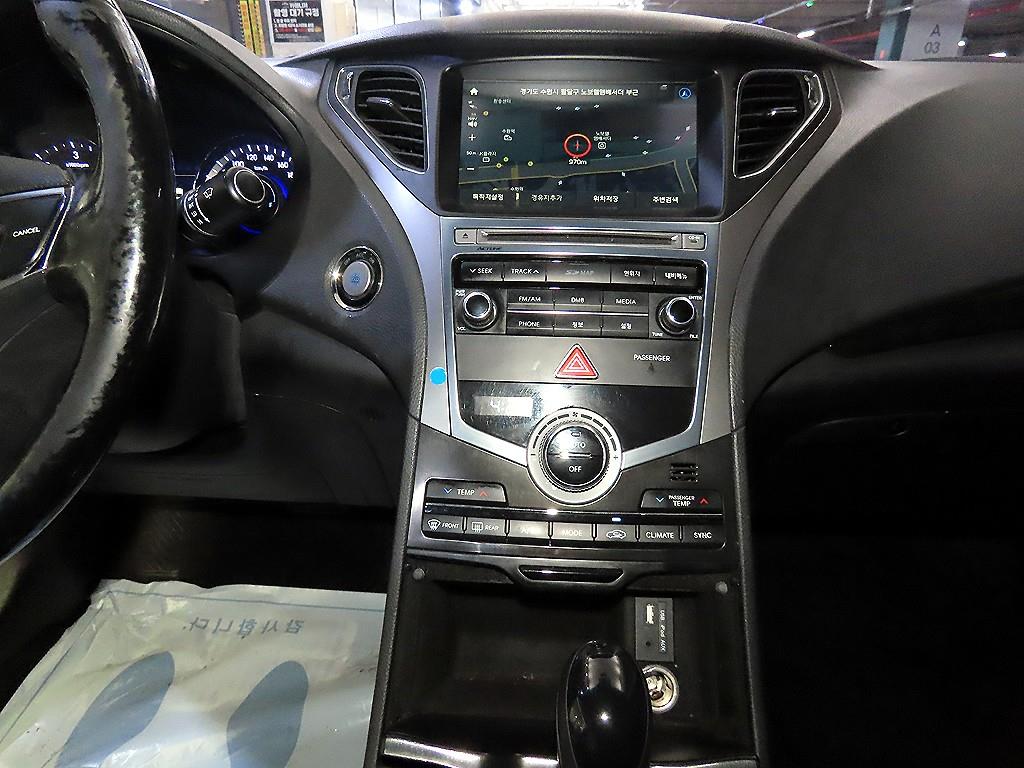 HYUNDAI Grandeur - Vista 11