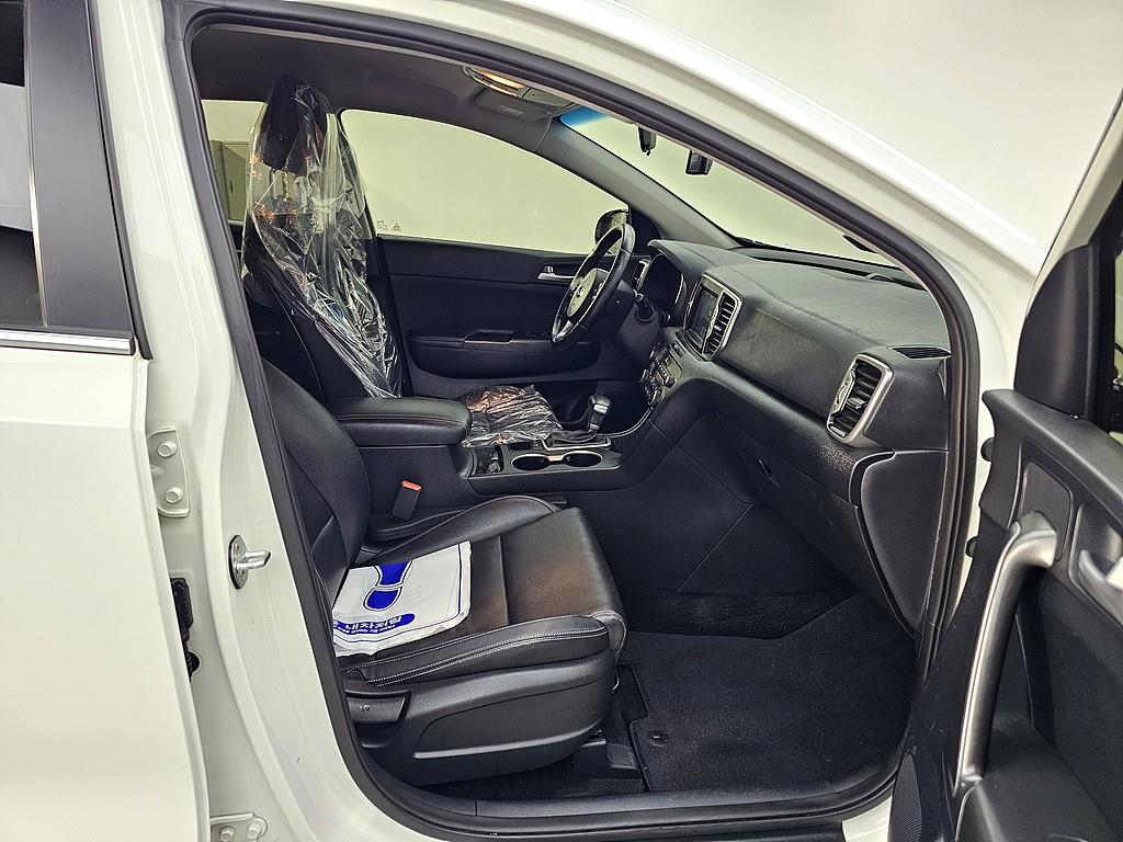 KIA Sportage - Vista 11